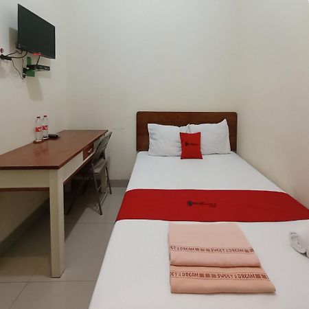 Hotel Reddoorz At Syariah House Purwokerto Zewnętrze zdjęcie