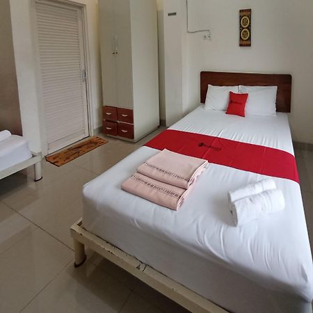 Hotel Reddoorz At Syariah House Purwokerto Zewnętrze zdjęcie