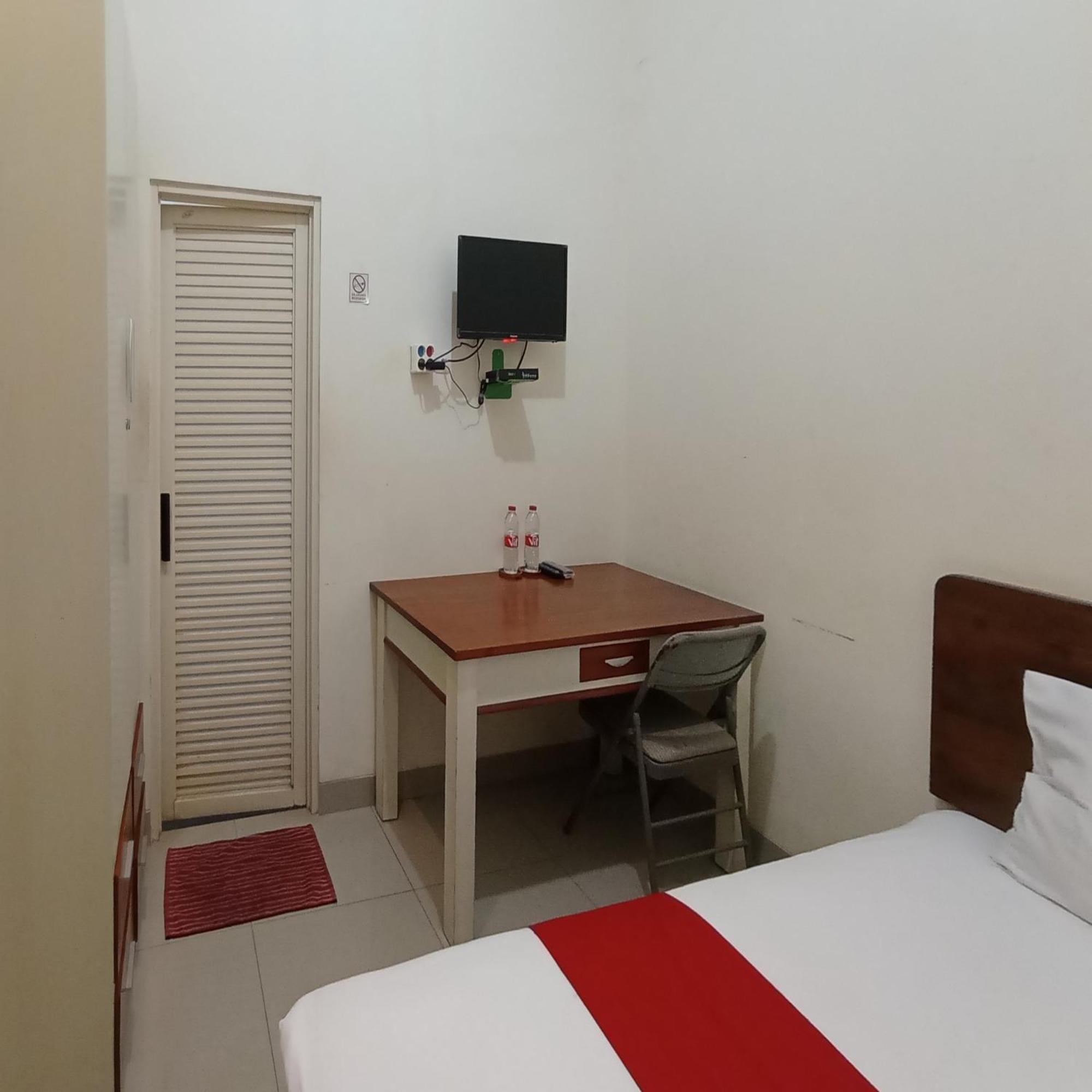 Hotel Reddoorz At Syariah House Purwokerto Zewnętrze zdjęcie