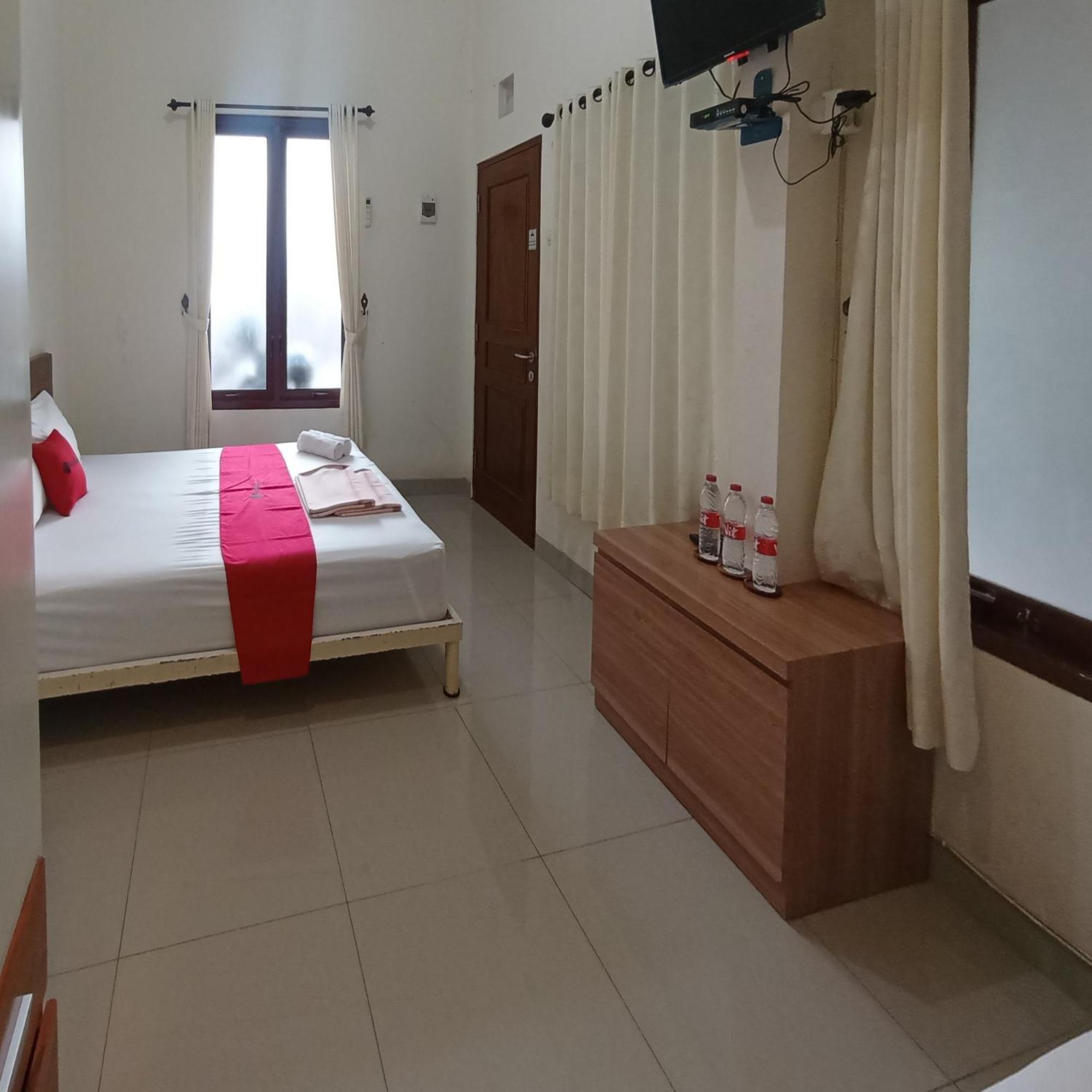 Hotel Reddoorz At Syariah House Purwokerto Zewnętrze zdjęcie