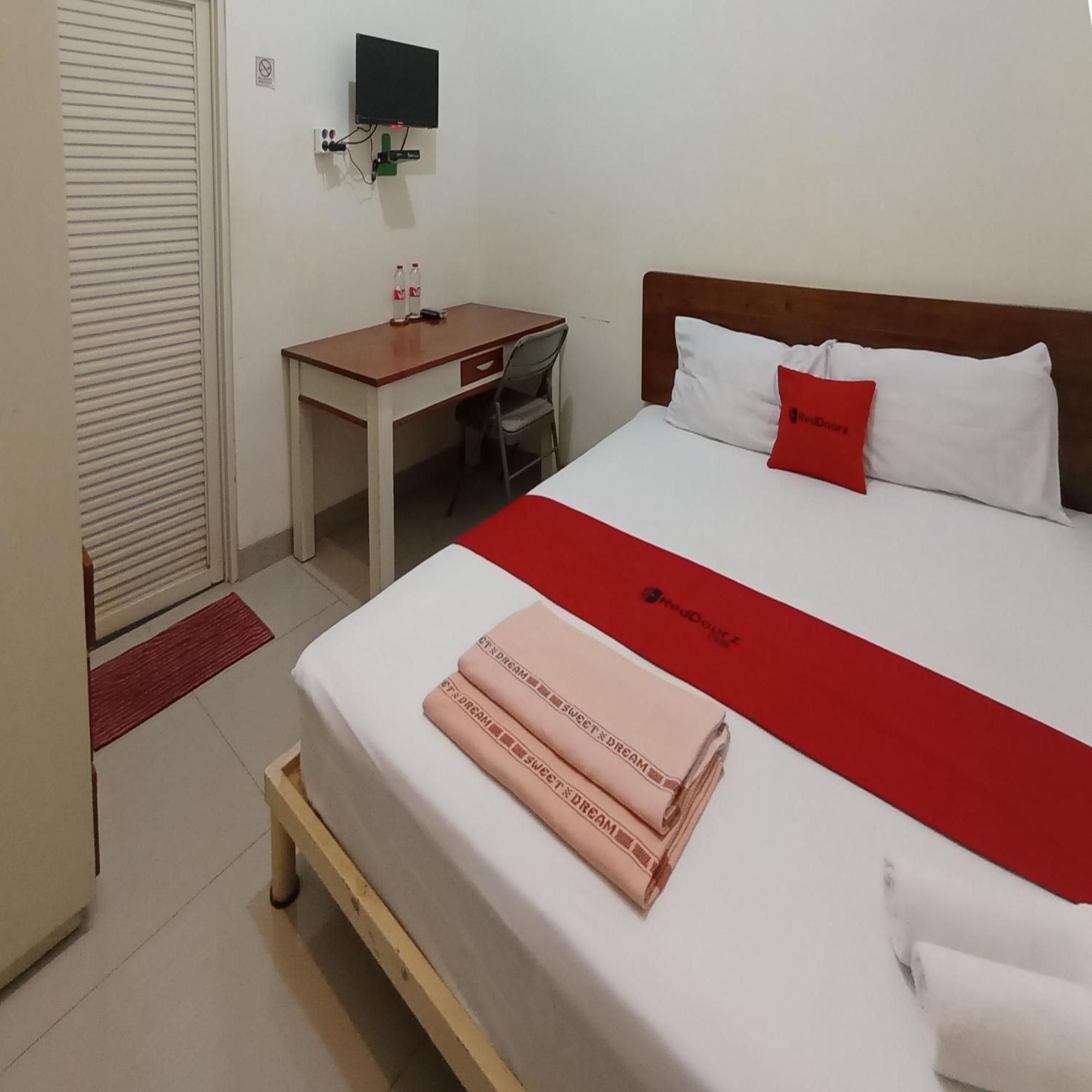 Hotel Reddoorz At Syariah House Purwokerto Zewnętrze zdjęcie