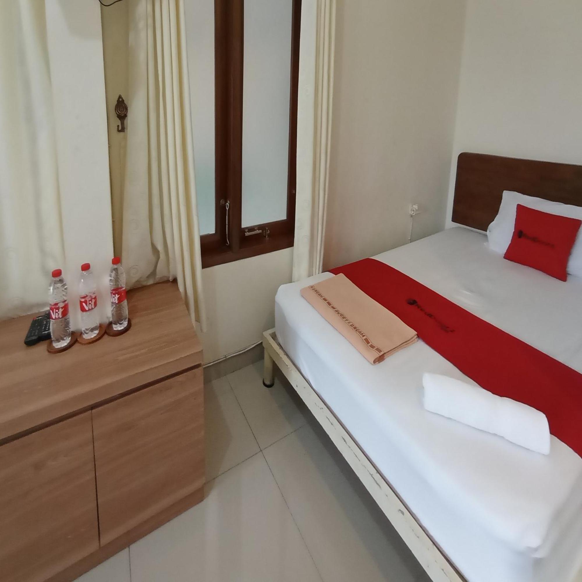 Hotel Reddoorz At Syariah House Purwokerto Zewnętrze zdjęcie