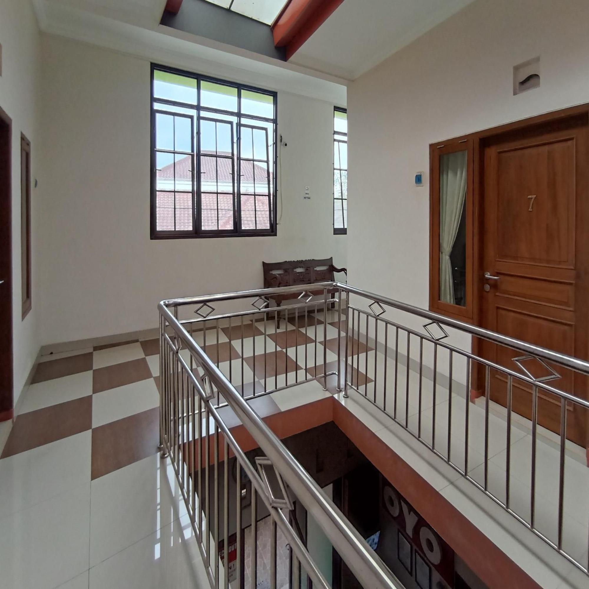 Hotel Reddoorz At Syariah House Purwokerto Zewnętrze zdjęcie